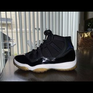 AIR JORDAN 11 RETRO "SPACE JAM 2000 RELEASE"